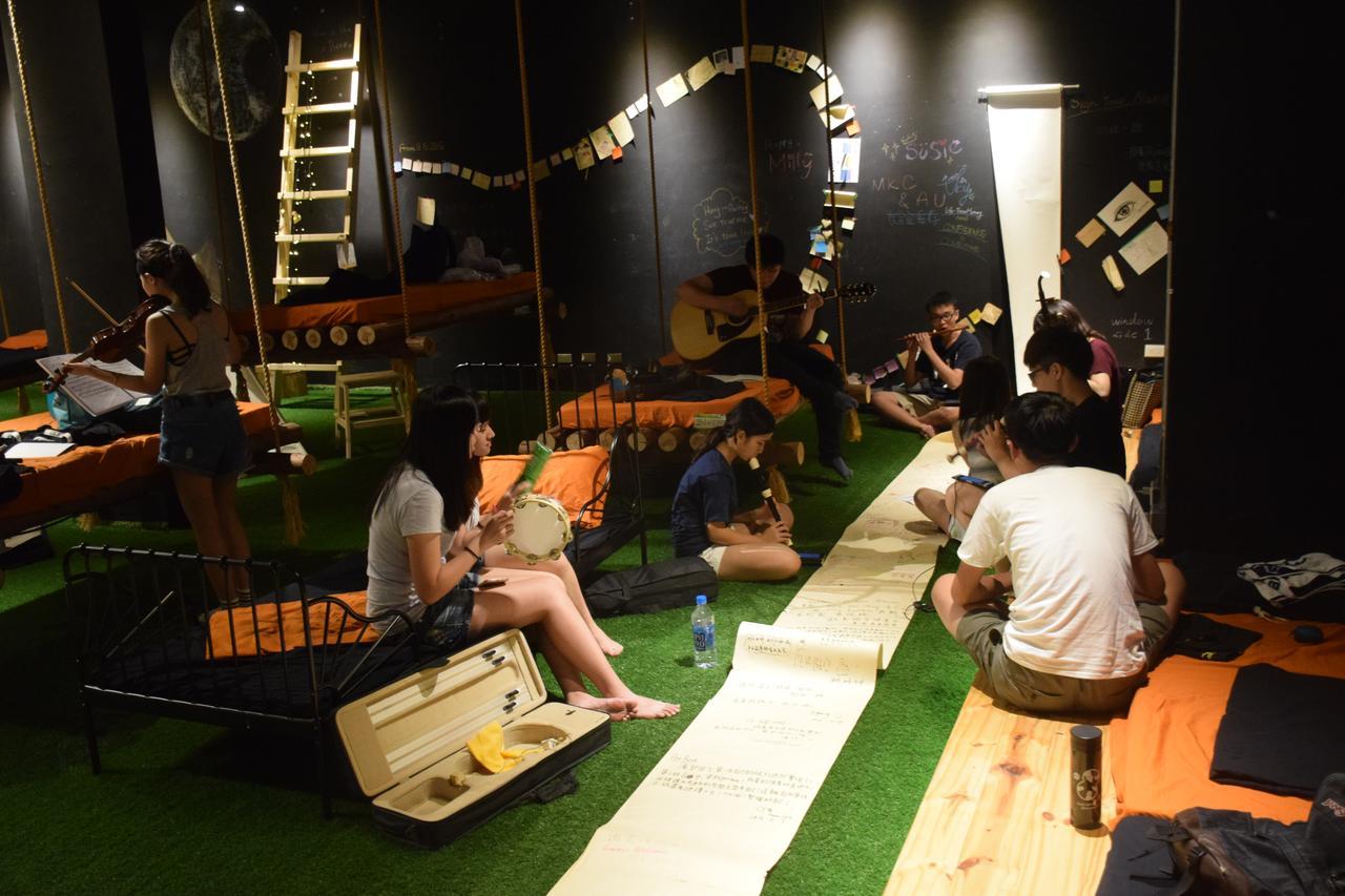 パーベッド ホステル タイチュン ステーション 台中市 エクステリア 写真